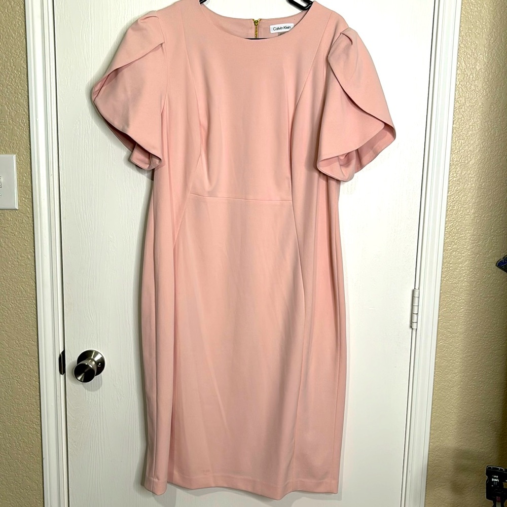 Calvin Klein Puff Shoulder Sheath Pink Dress with gold zip up Women’s Size 16W